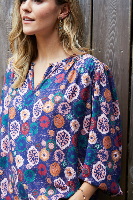 Womens,Blouse,Blouses,Shirts,Shirt,Print,Prints,Printed,Navy Blue,Navy,Blue,Crew Neck,Bright,Comfy,Comfortable,Colourful,Spring,Summer,Limited,Mistral