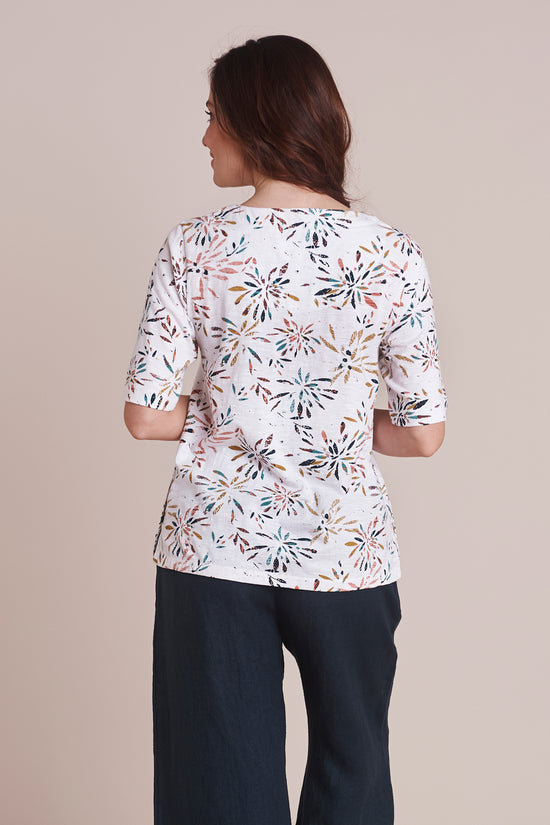 Spikey Floral Side Button Tee